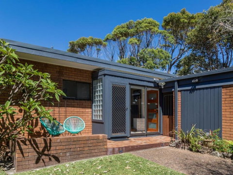 235 Mitchell Parade Mollymook - Accommodation Ballina 6
