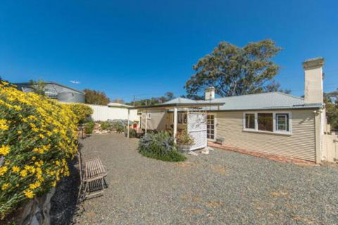 Captain Roddas Cottage - Accommodation Ballina 2