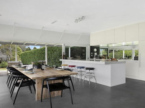 Greywood Classic Highlands Charm & Serene Living - Accommodation Ballina 3