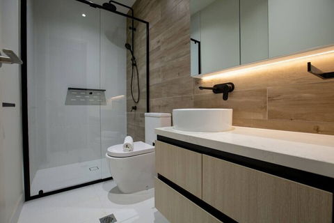 Elegant Stylish Living@mooneeponds Wifi/parking - Accommodation Ballina 7