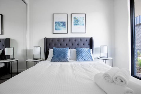 Trendy Livingstyle 2br@moonee Ponds Wifi+parking - Accommodation Ballina 1