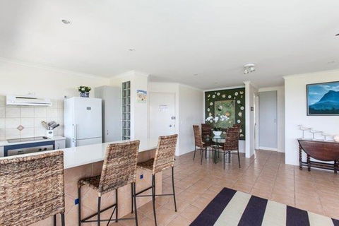 Home Away From Home With Sweeping Ocean Views Unit 12 60 Peregian Esplanade - Accommodation Ballina 1