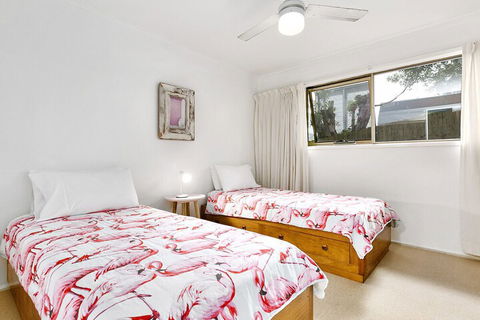 Sunshine Beach Serenity & Pet Friendly ! 9 Seaview Terrace Sunshine Beach QLD 4567 - Accommodation Ballina 5