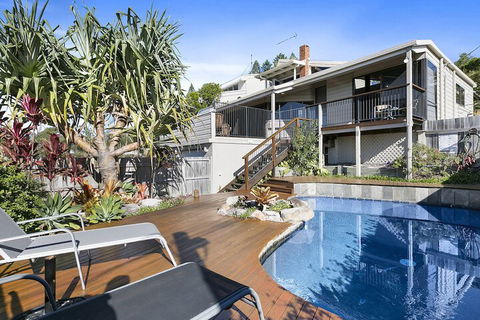 Sunshine Beach Serenity & Pet Friendly ! 9 Seaview Terrace Sunshine Beach QLD 4567 - Accommodation Ballina 1