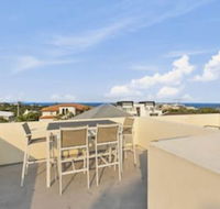 Sunshine Beach Self Contained Unit Beach Views Unit 2 Elouera 44 Elanda Street - Accommodation Ballina
