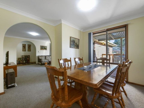 Buckland St. 29 Mollymook - Accommodation Ballina 4