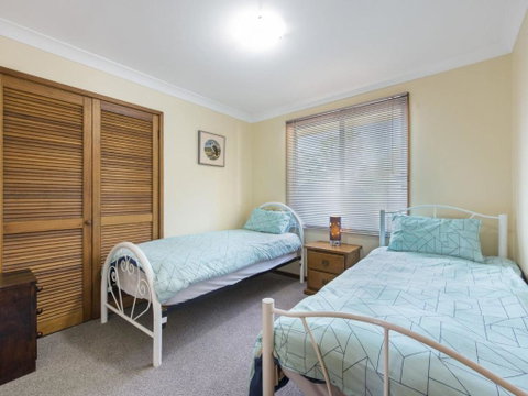 Buckland St. 29 Mollymook - Accommodation Ballina 5