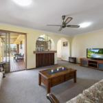 Buckland St. 29 Mollymook - Accommodation Ballina 0