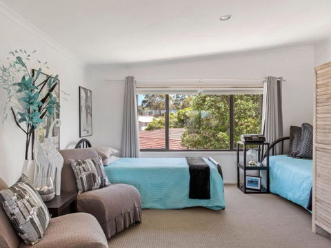 Carroll Ave 85 Mollymook - Accommodation Ballina 4