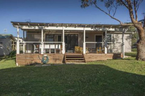 Lockhart Ave 76 - Accommodation Ballina 0