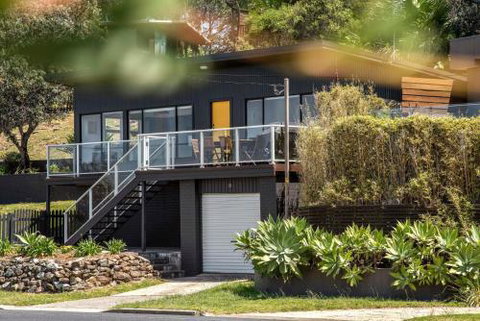Mitchell Pde 31 Mollymook - Accommodation Ballina 3