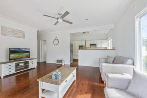 Mitchell Pde 71 Mollymook - Accommodation Ballina 5