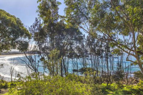Surfers Ave 17 Narrawallee - Accommodation Ballina 2