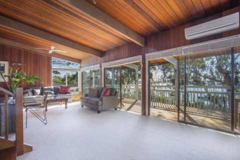 Surfers Ave 17 Narrawallee - Accommodation Ballina 5