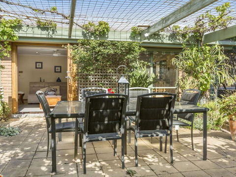 TUSCAN OASIS RYE - Accommodation Ballina 4