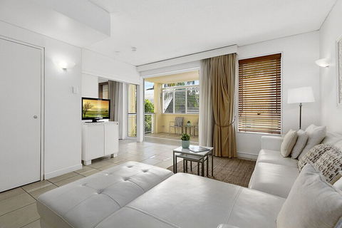 Hastings Street Unit Across Road From Beach Unit 524 32 Hastings Street - Accommodation Ballina 5
