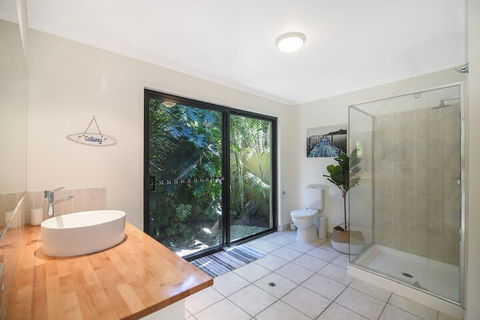 Home Away From Home, 38 Redwood Avenue, Marcus Beach, Noosa Area - Accommodation Ballina 5