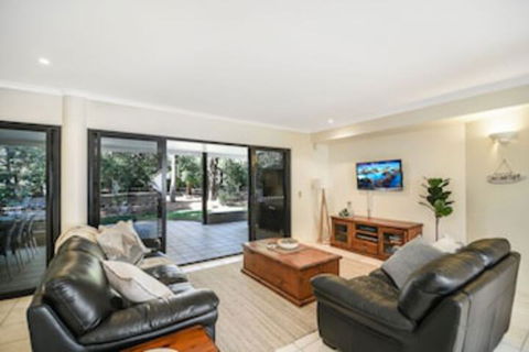 Home Away From Home, 38 Redwood Avenue, Marcus Beach, Noosa Area - Accommodation Ballina 0