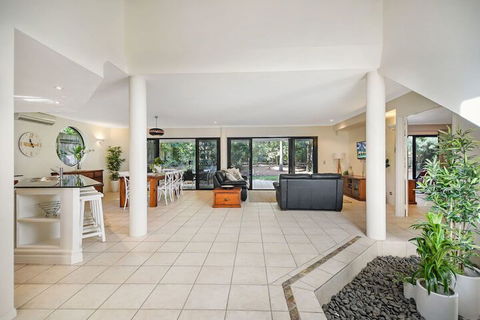Home Away From Home, 38 Redwood Avenue, Marcus Beach, Noosa Area - Accommodation Ballina 3