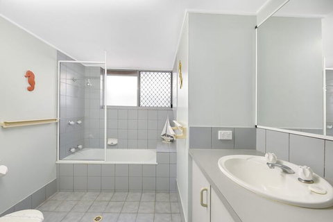 Ocean Shores 2 - 2/60-64 Peregian Esplanade - Accommodation Ballina 3