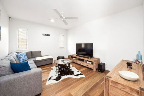Pet Friendly, New House Peregian Breeze Drive, Peregian Beach - Accommodation Ballina 5