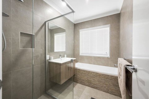 Pet Friendly, New House Peregian Breeze Drive, Peregian Beach - Accommodation Ballina 6