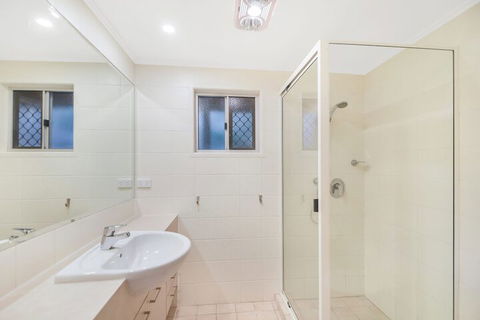 Summer Place - 24 Shearwater Street - Accommodation Ballina 3
