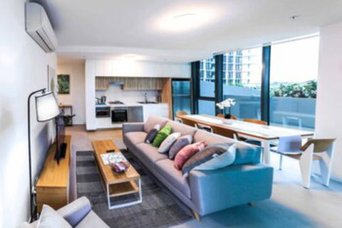 Incredible Riverside Apartment In Brisbane - Accommodation Ballina 0