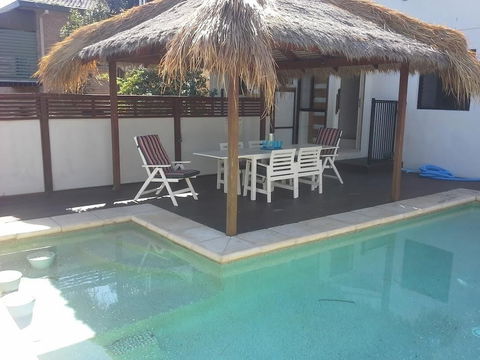 Minutes Walk To Peregian Beach & Surf! Unit 1 / 28 Pelican Street - Accommodation Ballina 2