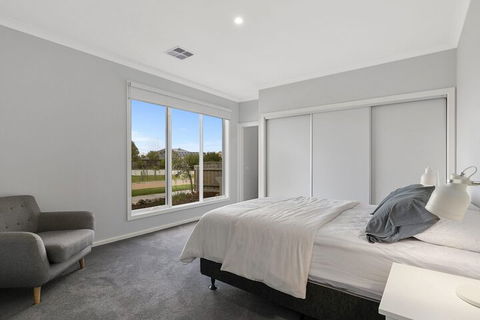 Breeze On Inn Surf Side Free Wifi & Netflix - Accommodation Ballina 4