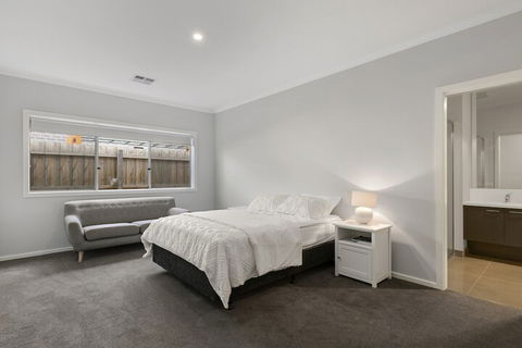Breeze On Inn Surf Side Free Wifi & Netflix - Accommodation Ballina 1