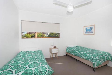 Unit 2 Cooltoro Court 7 Frank Street Coolum Beach 400 BOND LINEN INCLUDED - Accommodation Ballina 6