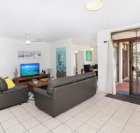 Unit 2 Cooltoro Court 7 Frank Street Coolum Beach 400 BOND LINEN INCLUDED - Accommodation Ballina