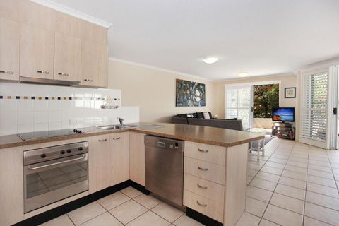 Unit 3 On The Park Coolum Beach - Accommodation Ballina 1