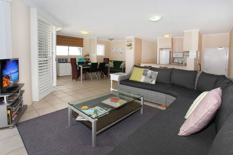 Unit 3 On The Park Coolum Beach - Accommodation Ballina 6