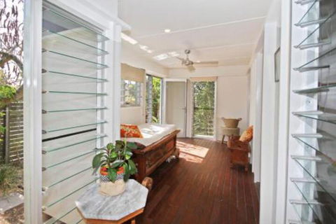 13 Ann Street Coolum Beach Pet Friendly Linen Included - Accommodation Ballina 3