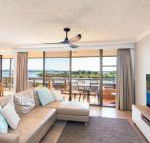 Island View 4 Opposite Wallis Lake - Accommodation Ballina