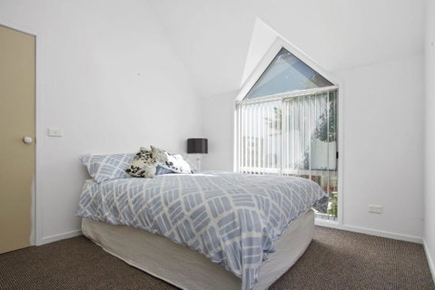 Golfers Getaway Mollymook Augusta Place 14 / 13 15 - Accommodation Ballina 6