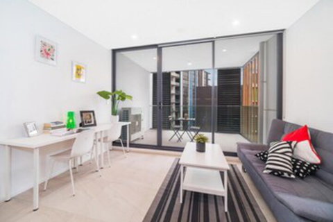 Magdalene Wolli Crk 7.02 - Accommodation Ballina 0