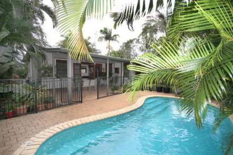 1 / 121 Park Crescent Coolum Beach - Accommodation Ballina 0