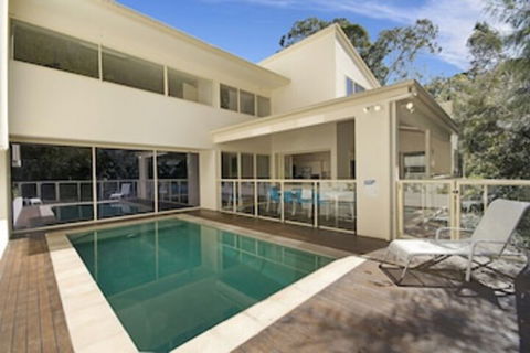 Prestigious House In Little Cove - Accommodation Ballina 0