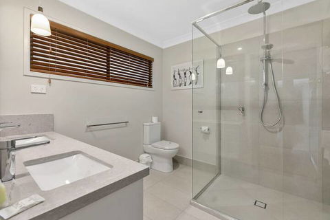 Sundance Pet Friendly Beach House In Peregian! 59 Lorikeet Drive - Accommodation Ballina 5