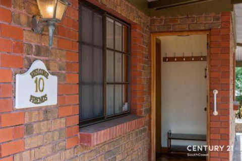 Reef & Vines Port Noarlunga - Accommodation Ballina 4