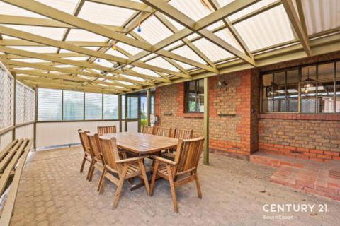 Reef & Vines Port Noarlunga - Accommodation Ballina 6
