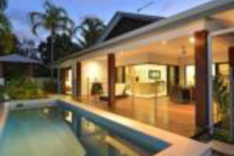 17 Cascade House Luxury Holiday Home - Accommodation Ballina 0