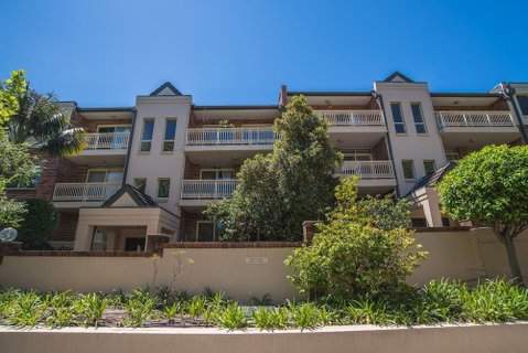 Rustic Hardwood 2 Bedroom Apartment In Randwick - Accommodation Ballina 2