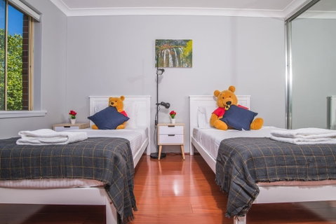 Rustic Hardwood 2 Bedroom Apartment In Randwick - Accommodation Ballina 5