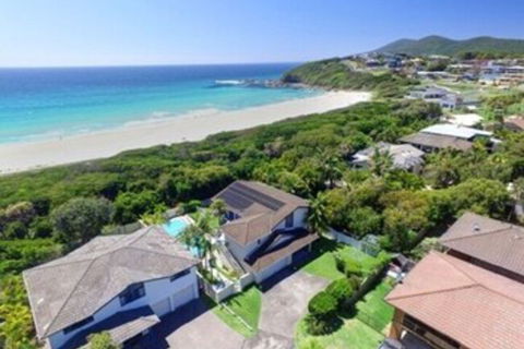 Beachfront Escape - Accommodation Ballina 1