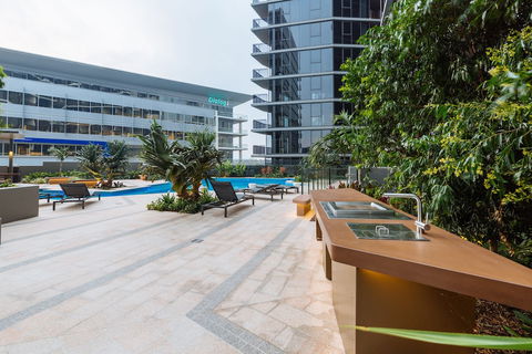 Airtrip Apartments On Cordelia - Accommodation Ballina 0