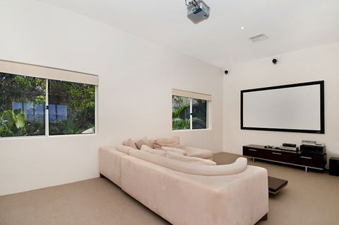 Noosa Penthouse Close To Hastings Street Unit 2 Vue 28 Edgar Bennett Ave - Accommodation Ballina 2